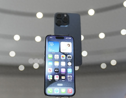 德江Apple维修站分享买iPhone15还是华为Mate60 